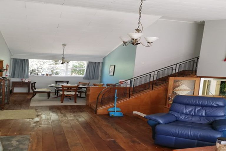 Photo of property in 1 Chilton Grove, Hutt Central, Lower Hutt, 5010