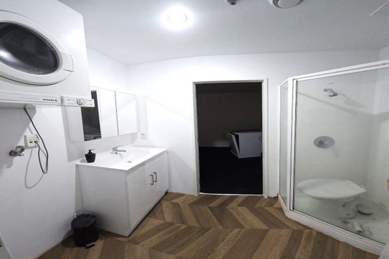 Photo of property in Courtenay Apartments, 413/120 Courtenay Place, Te Aro, Wellington, 6011