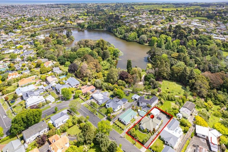 Photo of property in 39 Brassey Road, Saint Johns Hill, Whanganui, 4500