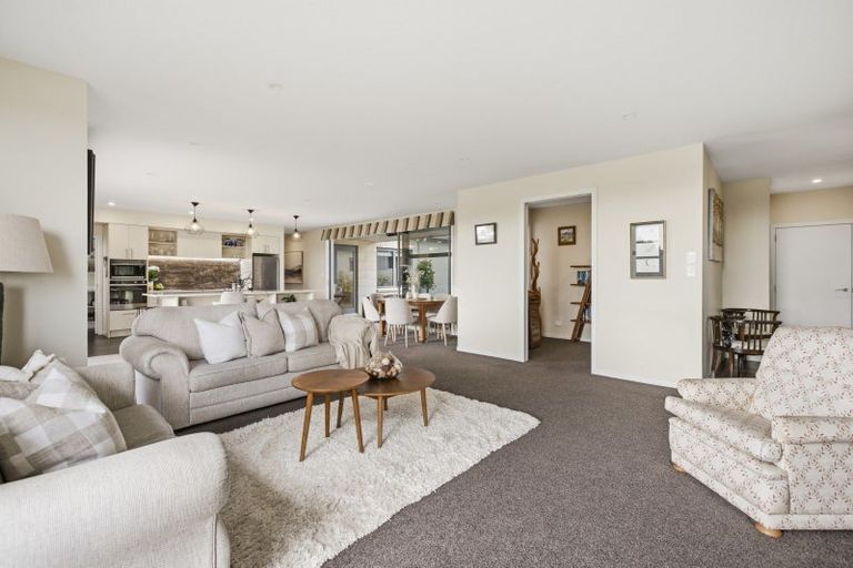 Photo of property in 71 Palm Springs Boulevard, Papamoa Beach, Papamoa, 3118