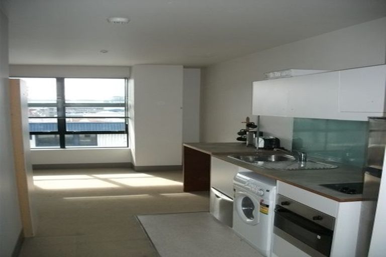 Photo of property in Urbane Apartments, 12/29 Webb Street, Mount Cook, Wellington, 6011