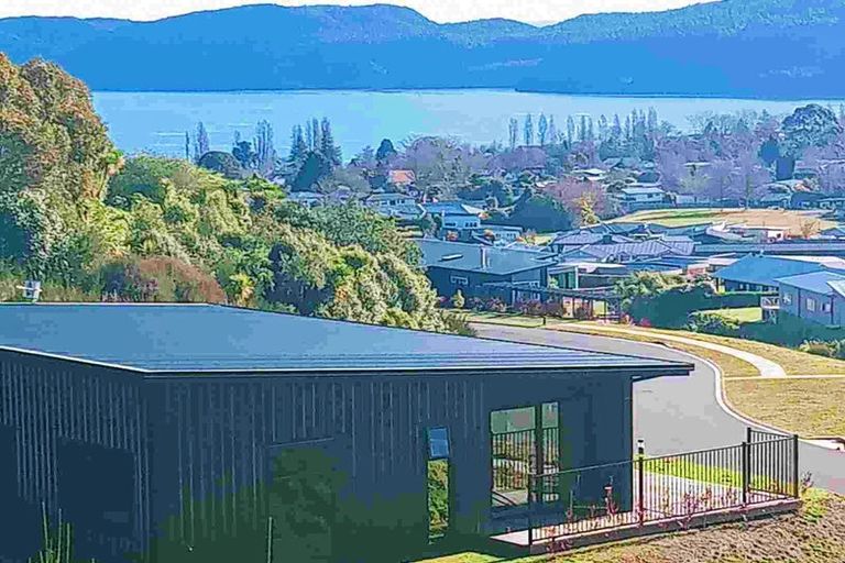 Photo of property in 22 Kittyhawk Drive, Kinloch, Taupo, 3377