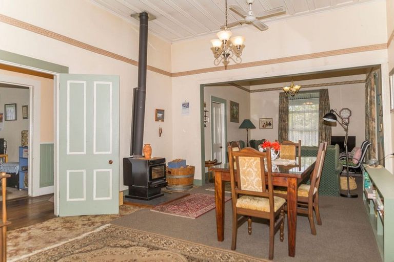 Photo of property in 7 Ruahine Street, Dannevirke, 4930