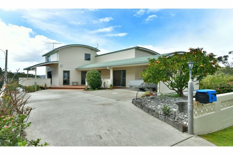 Photo of property in 15 Opahi Bay Road, Mahurangi West, Warkworth, 0983