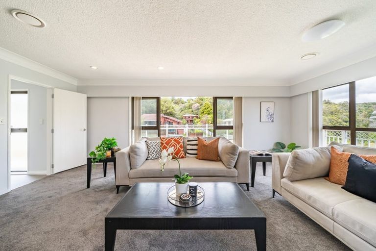 Photo of property in 7 King Charles Drive, Kingsley Heights, Upper Hutt, 5018