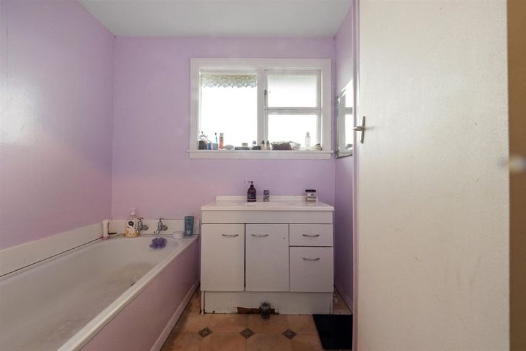 Photo of property in 29 Donnington Street, Parklands, Christchurch, 8083