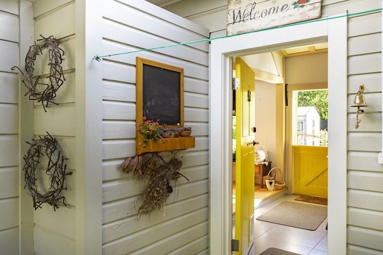 Photo of property in 14 Owen Street, Tikokino, Waipawa, 4273