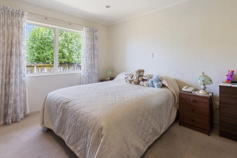 Photo of property in 20 Emmerdale Avenue, Papakura, 2110