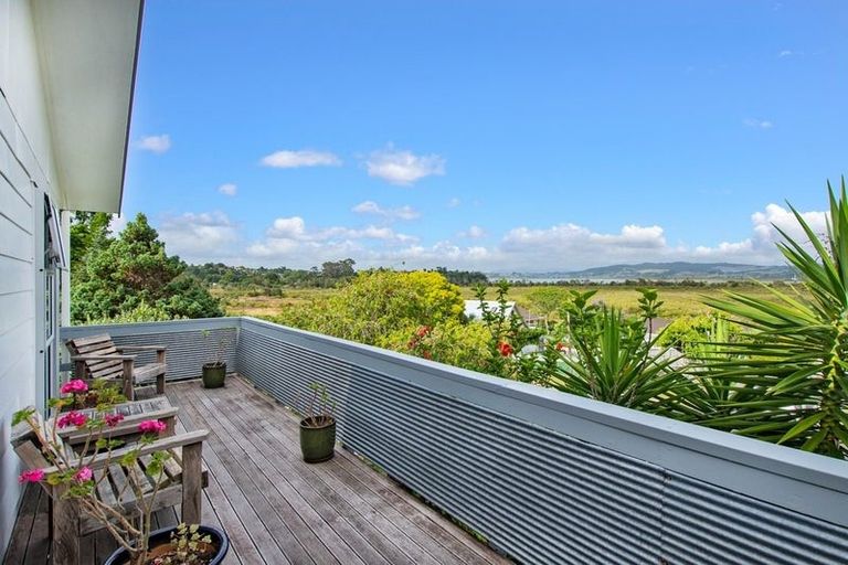 Photo of property in 39 Raumati Crescent, Onerahi, Whangarei, 0110