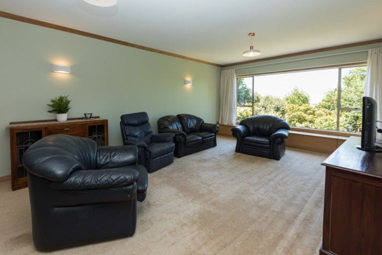 Photo of property in 14 Windsor Road, Waipawa, 4210