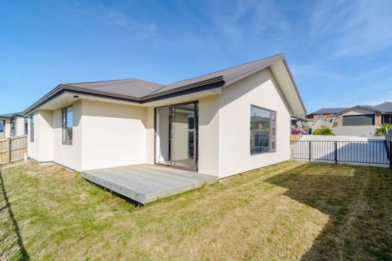 Photo of property in 37 Grandvista Drive, Green Island, Dunedin, 9018