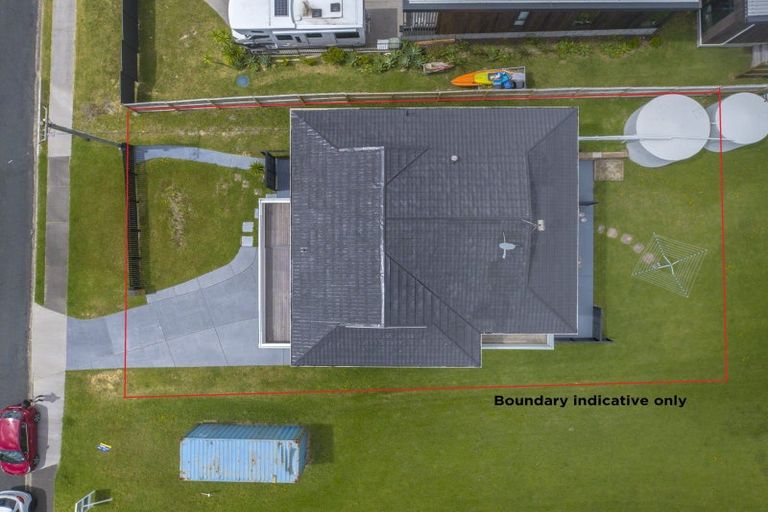 Photo of property in 18 Melandra Road, Stanmore Bay, Whangaparaoa, 0932