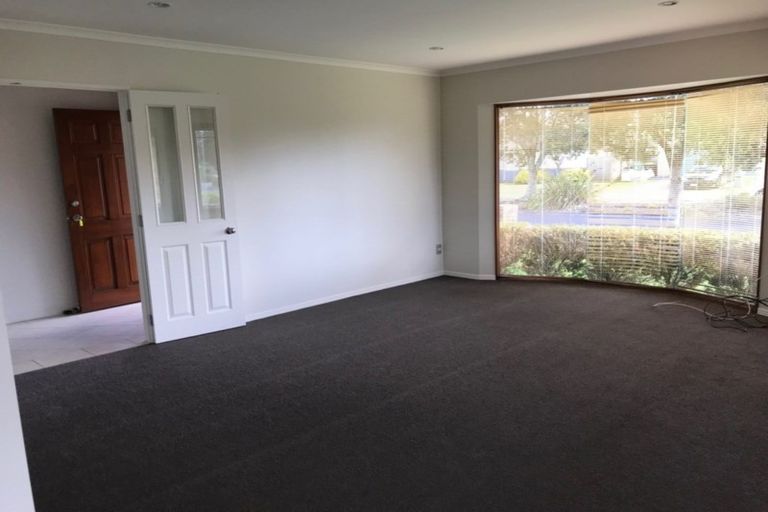 Photo of property in 1 Attymon Lane, East Tamaki, Auckland, 2016