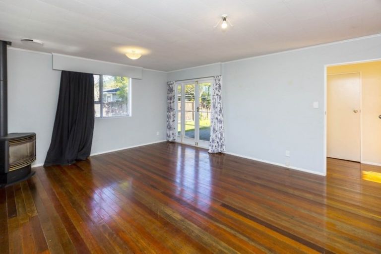 Photo of property in 14 Indiana Grove, Totara Park, Upper Hutt, 5018