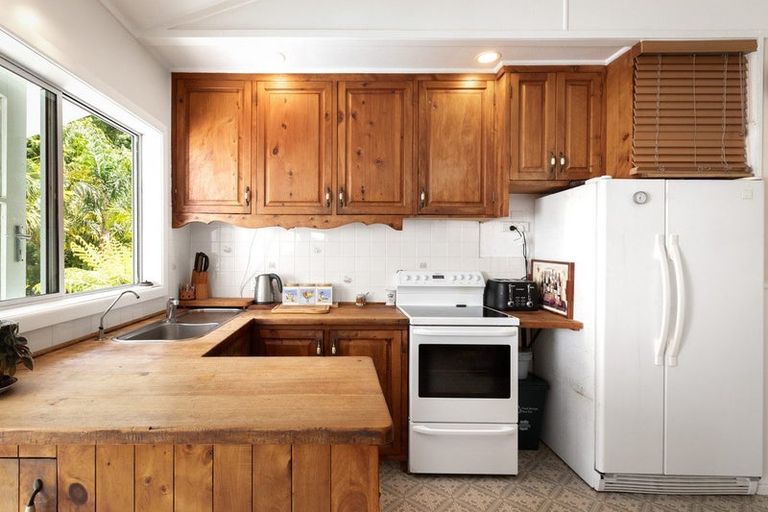 Photo of property in 114 Victoria Street, Thames, 3500