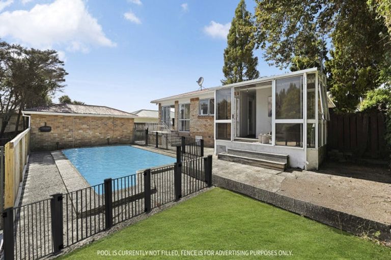 Photo of property in 8 Clark Place, Hillcrest, Hamilton, 3216