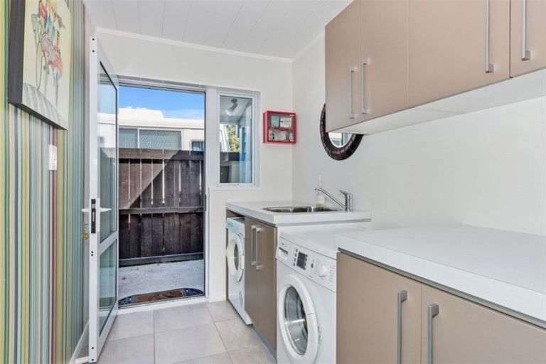 Photo of property in 6 West Belt, Rangiora, 7400