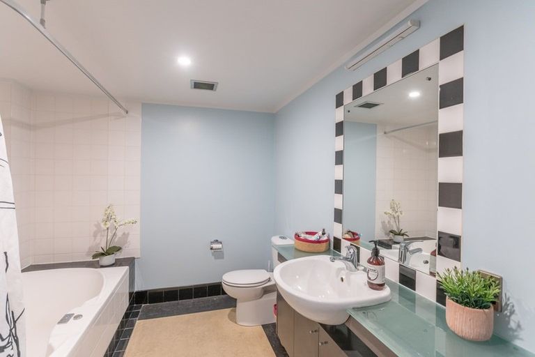 Photo of property in Dominion Apartments, 9/80 Victoria Street, Wellington Central, Wellington, 6011