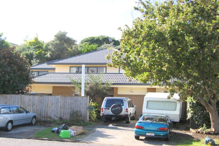 Photo of property in 74 Hattaway Avenue, Bucklands Beach, Auckland, 2012