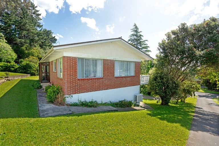Photo of property in 29 Seddon Crescent, Whataupoko, Gisborne, 4010