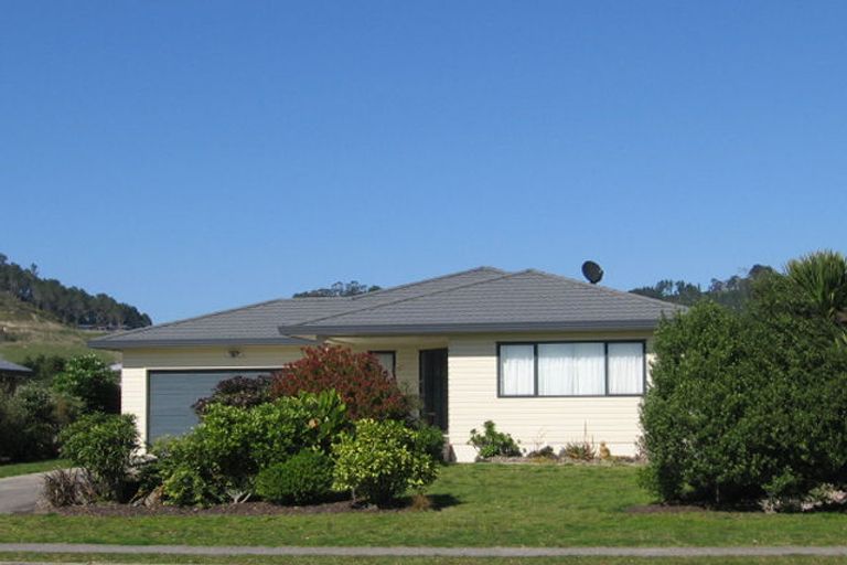 Photo of property in 18 Charles Green Drive, Cooks Beach, Whitianga, 3591