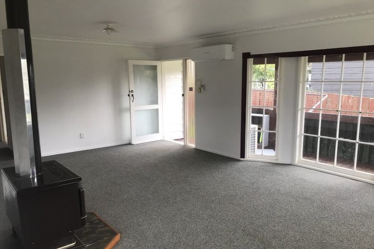 Photo of property in 58 Moncrieff Avenue, Clendon Park, Auckland, 2103