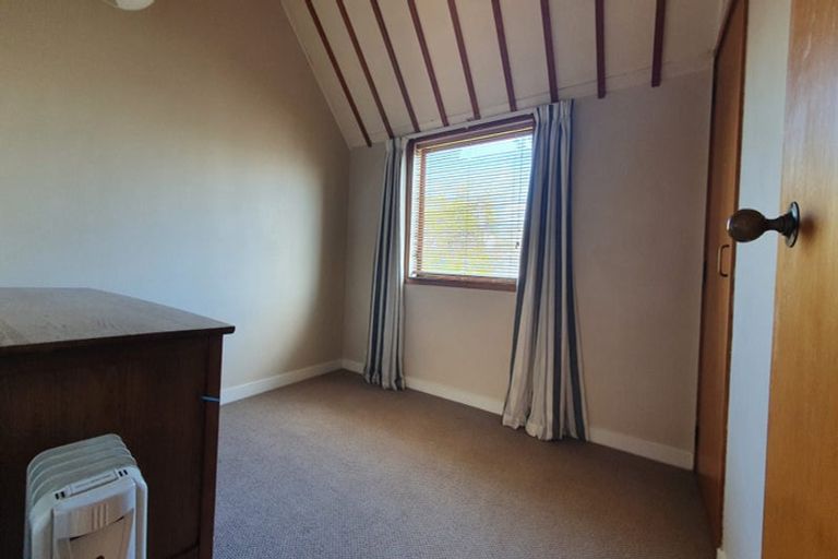 Photo of property in 2/100 Office Road, Merivale, Christchurch, 8014