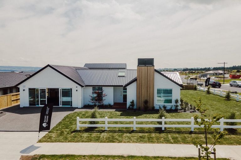 Photo of property in 35 Maunganamu Drive, Wharewaka, Taupo, 3330