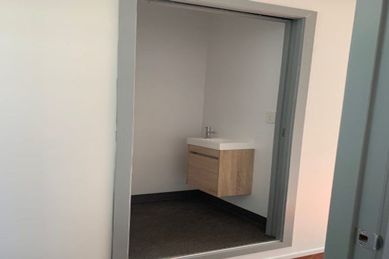 Photo of property in Rostrevor House, 3/130a Vivian Street, Te Aro, Wellington, 6011