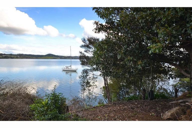 Photo of property in 44 Rangitane Loop Road, Kerikeri, 0294