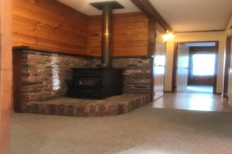 Photo of property in 76 Seaview Road, Paremata, Porirua, 5024