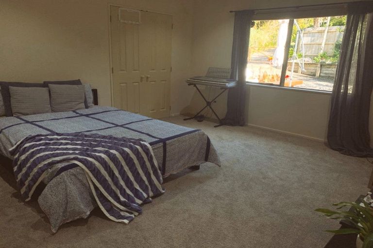 Photo of property in 279c Royal Road, Massey, Auckland, 0614