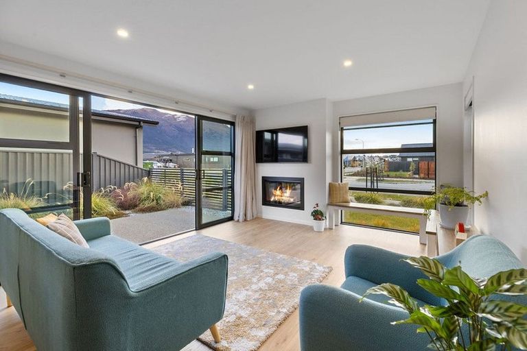 Photo of property in 49 Longview Drive, Lake Hawea, 9382