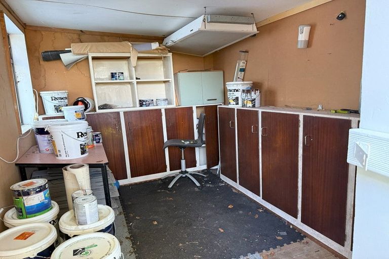 Photo of property in 6 Chadlington Avenue, Henderson, Auckland, 0612