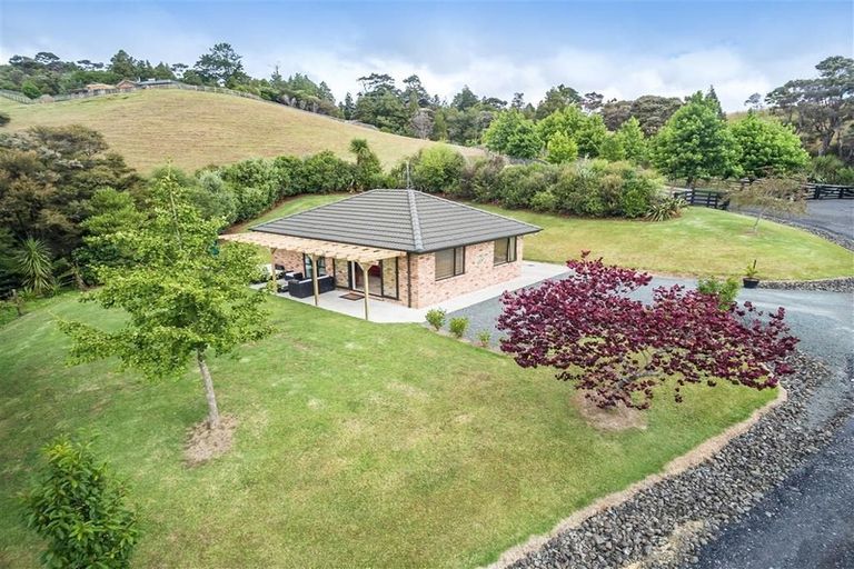 Photo of property in 1489a Weranui Road, Wainui, Silverdale, 0994