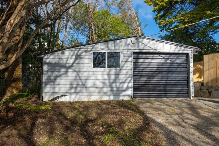 Photo of property in 10 Berkshire Grove, Cannons Creek, Porirua, 5024