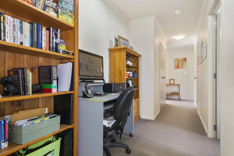 Photo of property in 3 Stenning Place, Papamoa Beach, Papamoa, 3118