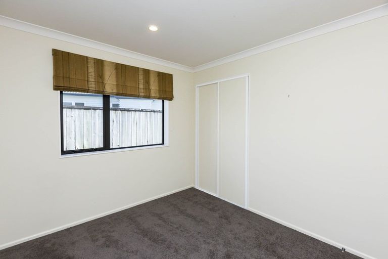 Photo of property in 4b Savage Crescent, Upper Hutt Central, Upper Hutt, 5018
