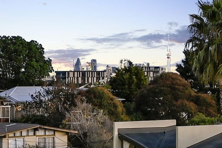 Photo of property in Maison Apartments, 112/16 Huron Street, Takapuna, Auckland, 0622