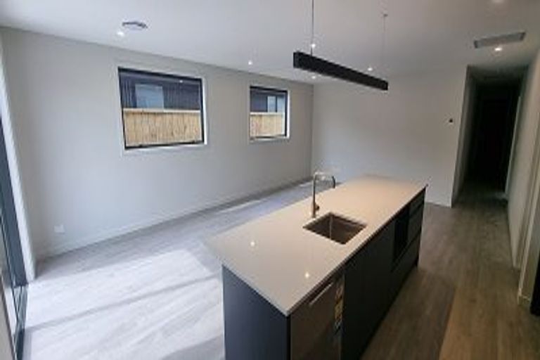 Photo of property in 52 Howden Drive, Jacks Point, 9371