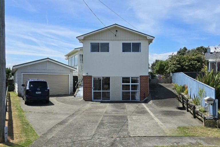 Photo of property in 6 Arundel Place, Springvale, Whanganui, 4501
