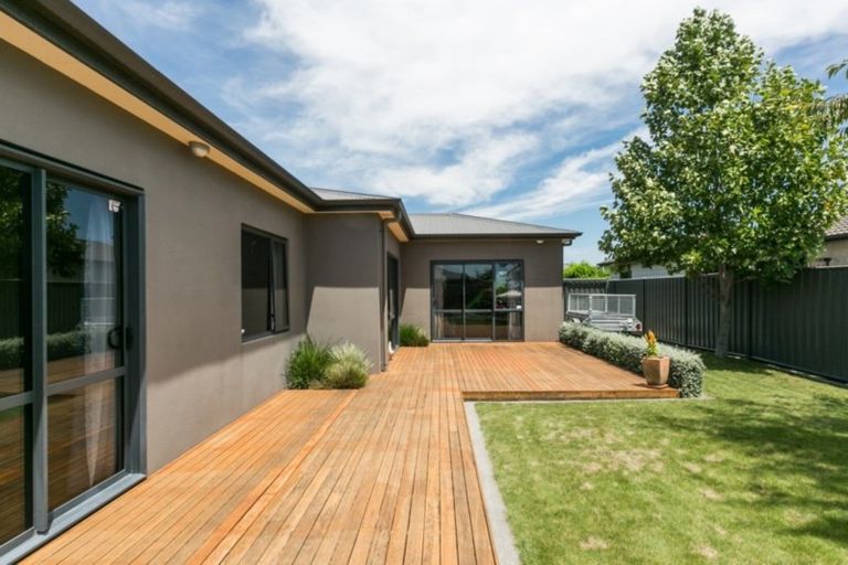 Photo of property in 14 Greenlea Place, Frimley, Hastings, 4120