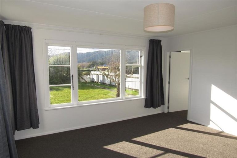 Photo of property in 63 Wainuiomata Road, Wainuiomata, Lower Hutt, 5014