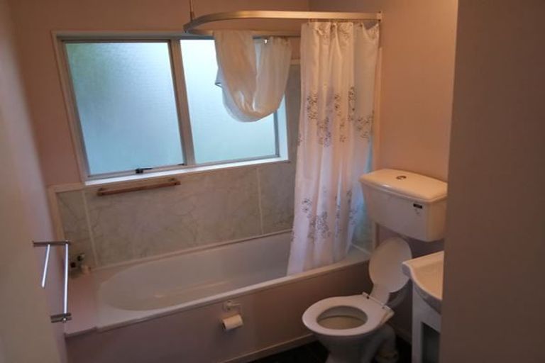 Photo of property in 1/11 Ciprian Place, Henderson, Auckland, 0612