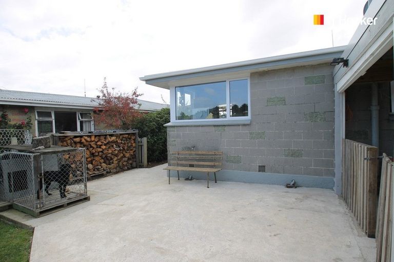 Photo of property in 11 Westland Street, Green Island, Dunedin, 9018