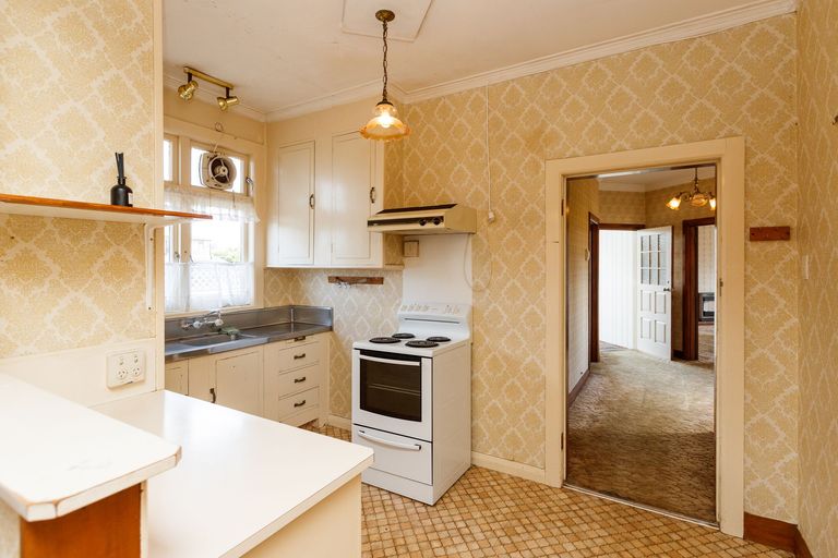 Photo of property in 316 Ruahine Street, Terrace End, Palmerston North, 4410