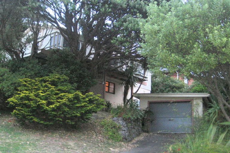 Photo of property in 38 Montgomery Avenue, Karori, Wellington, 6012