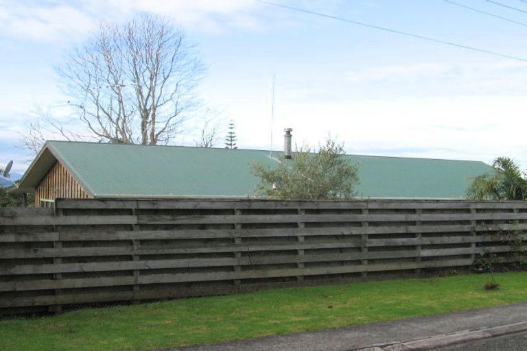 Photo of property in 39 Rangimaarie Crescent, Snells Beach, 0920