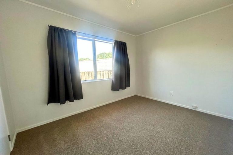 Photo of property in 100a Astley Avenue, New Lynn, Auckland, 0600