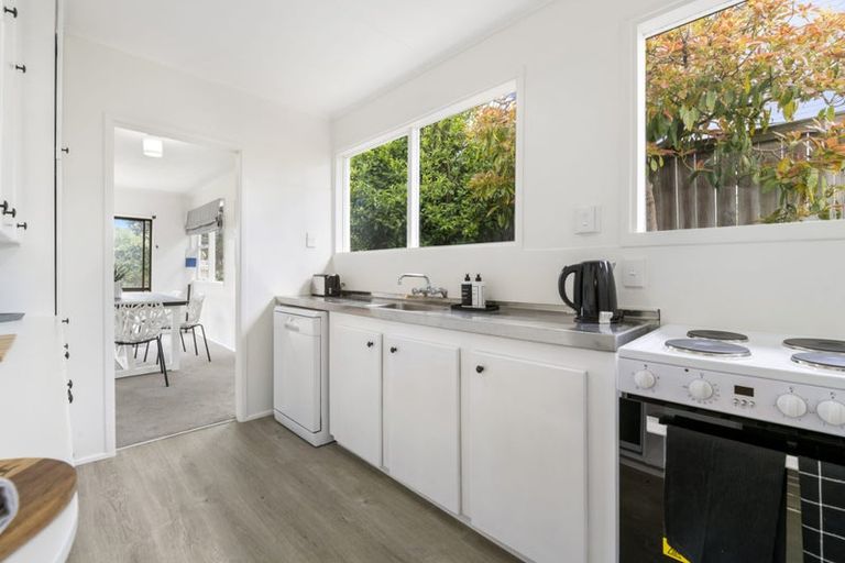 Photo of property in 2 Francis Street, Hauraki, Auckland, 0622